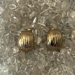 Elegant Gold Textured Clip-On Earrings - Vintage Style